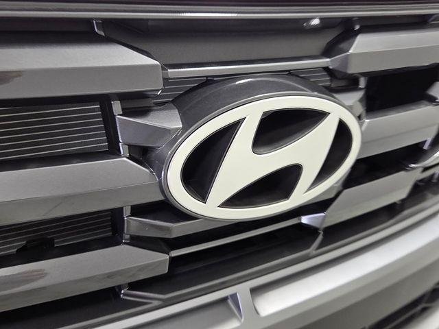 New 2026 White Hyundai SEL FWD image 16