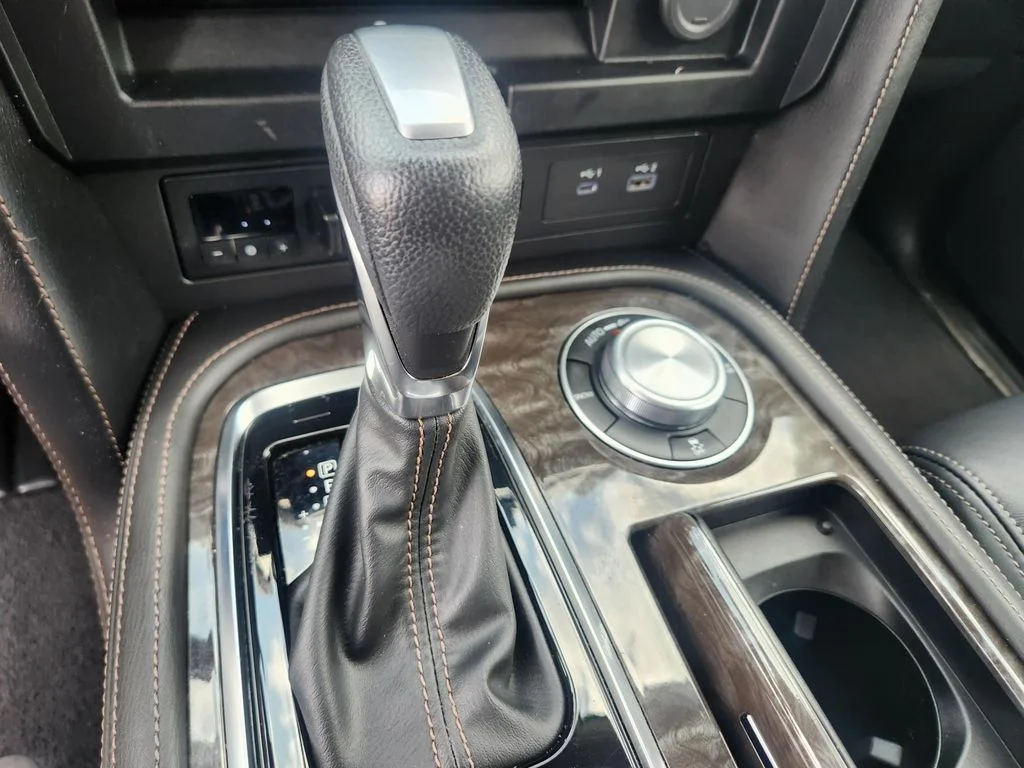 Used 2023 Red Nissan Platinum image 20