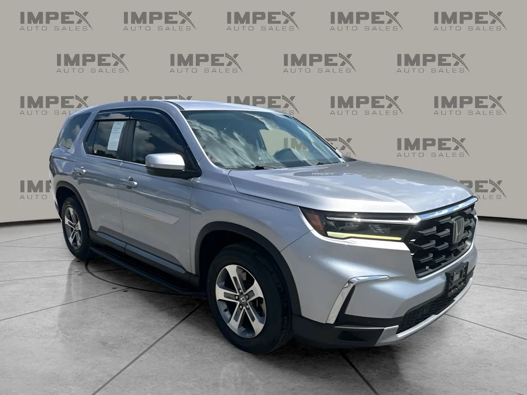 Used 2023 Silver Honda EX-L image 6