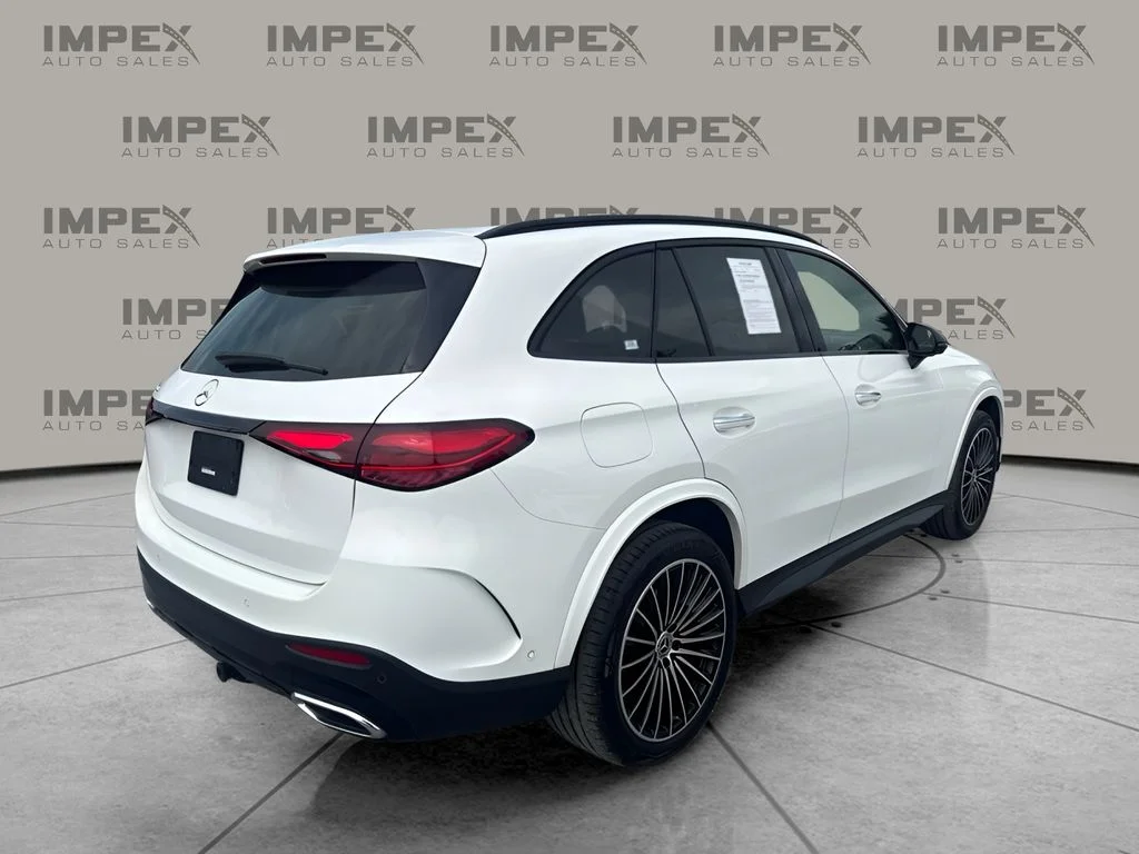 Used 2024 White Mercedes-Benz GLC 300 image 5