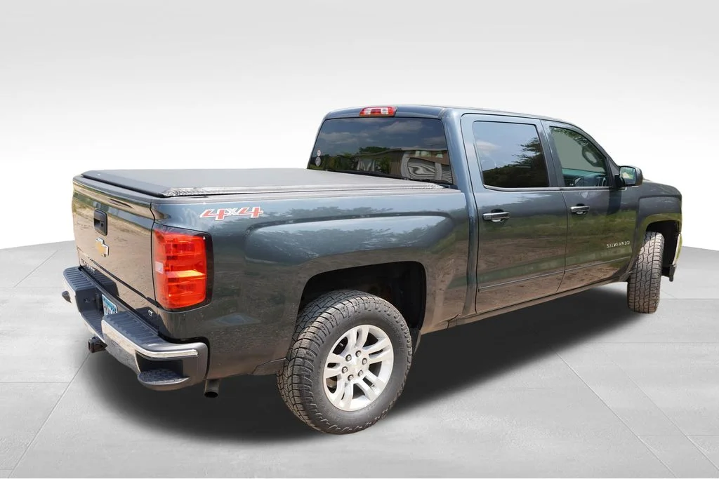 Used 2017 Graphite Metallic Chevrolet LT image 3