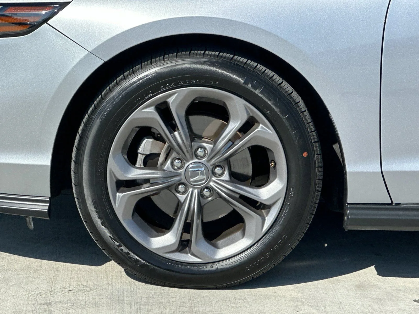 Used 2023  Honda EX image 25