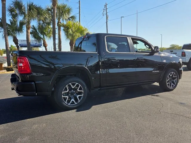 New 2026 Diamond Black Crystal Pearl-Coat Exterior Paint RAM Laramie image 8