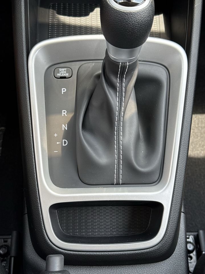 New 2026 Ecotronic Gray Hyundai SE image 23