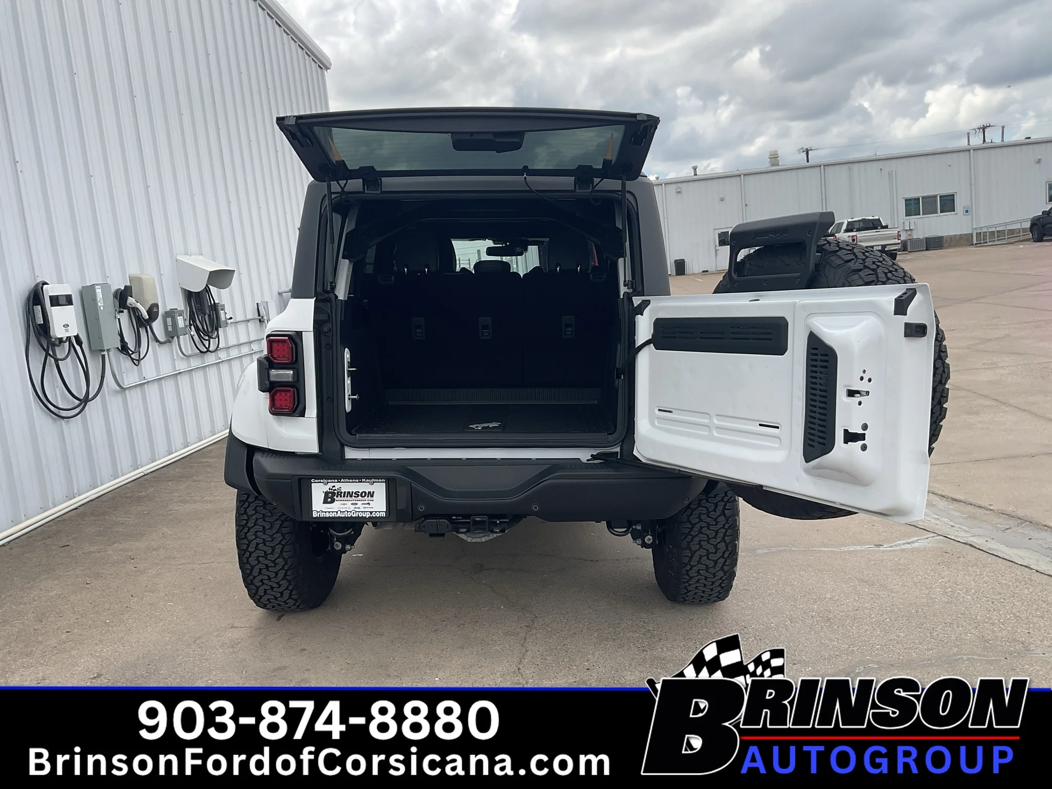 Used 2025 Oxford White Ford Raptor image 10