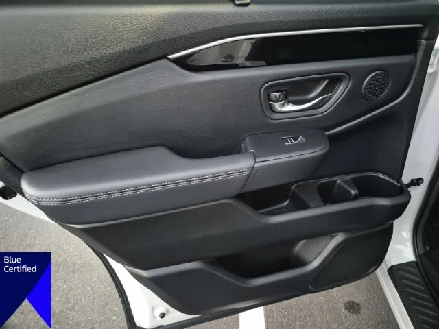 Used 2025  Honda EX-L image 27