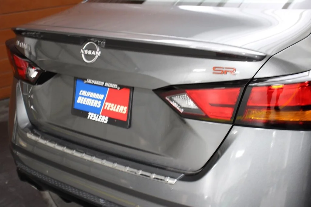 Used 2023 Gun Metallic Nissan 2.5 SR image 6