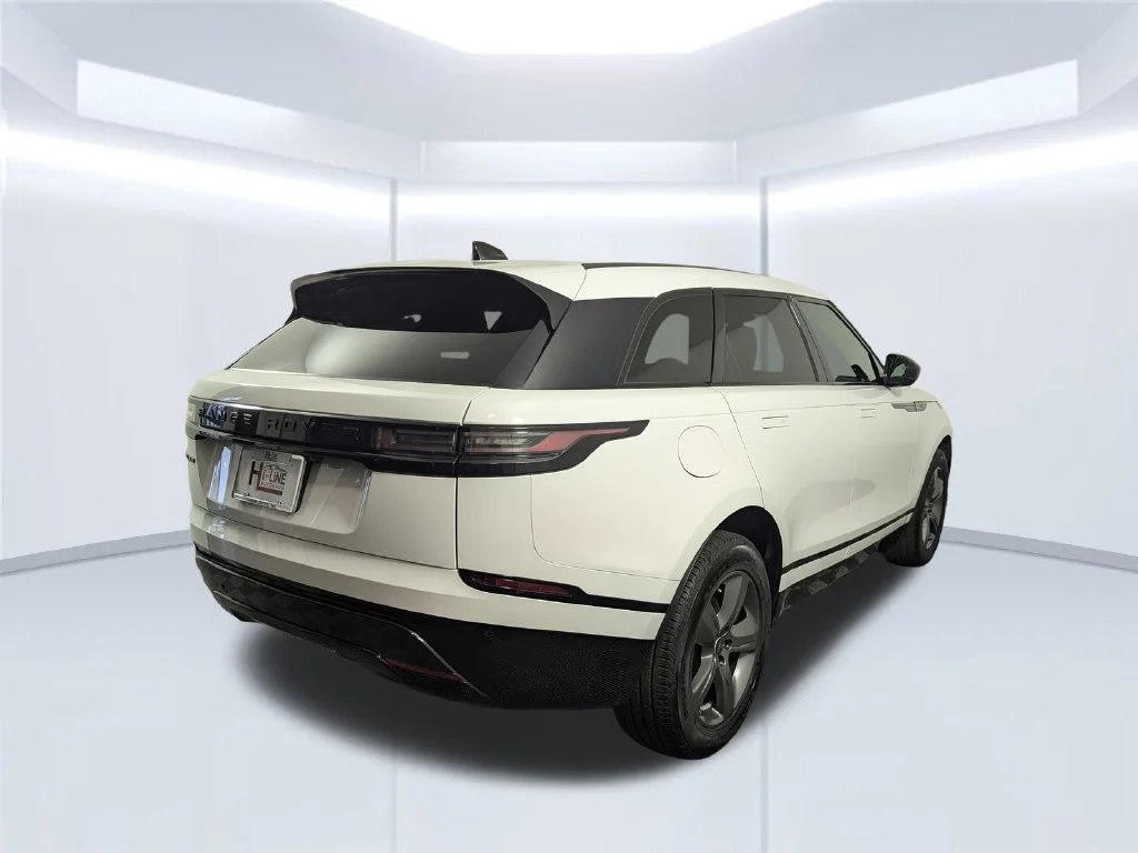 Certified Used 2025 White Land Rover Dynamic SE image 22