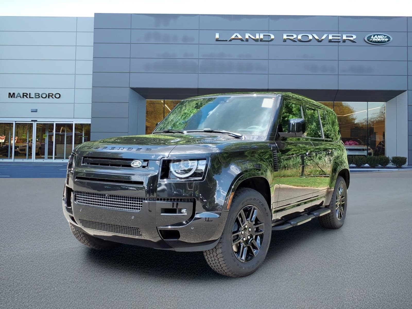 New 2026 Santorini Black Land Rover 110 X-Dynamic SE image 1