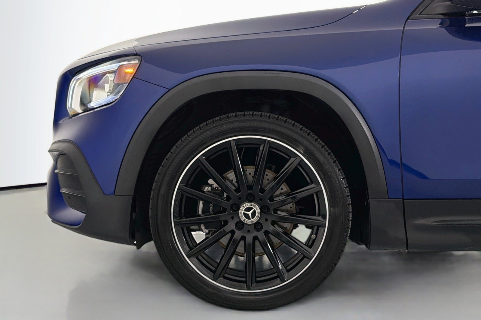 Used 2020 Galaxy Blue Metallic Mercedes-Benz 250 image 10