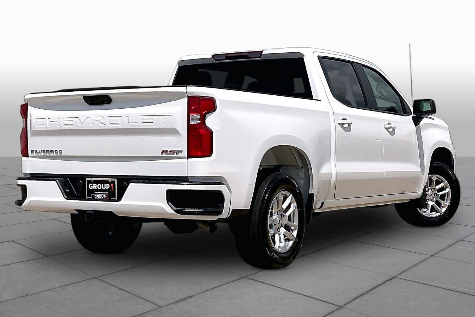 Used 2026 Summit White Chevrolet RST image 13