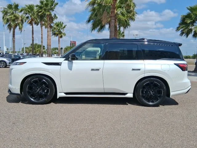 New 2026 2T RADIANT WHIT INFINITI Sport 4WD image 3