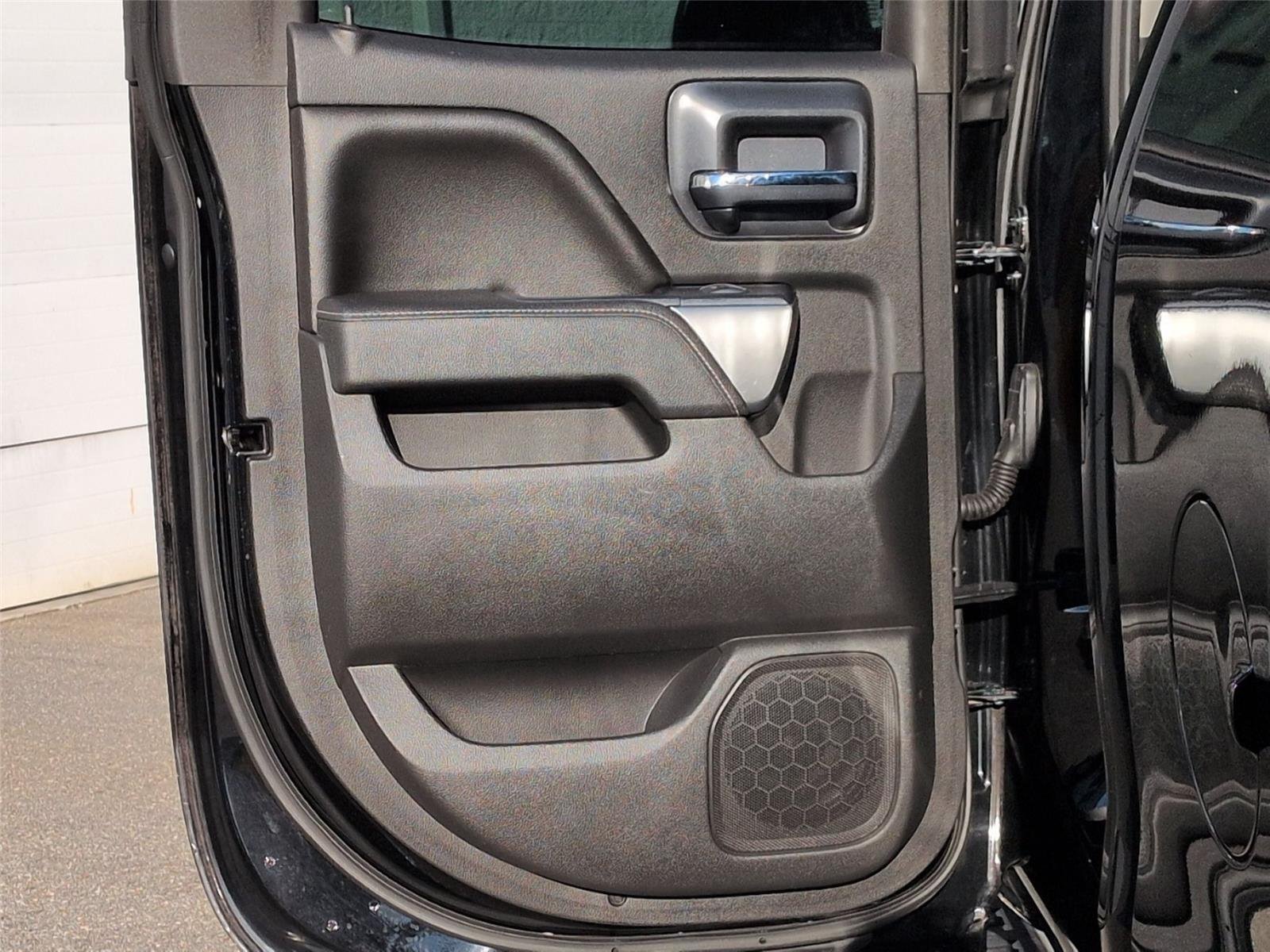 Used 2015 Black Chevrolet LT image 29