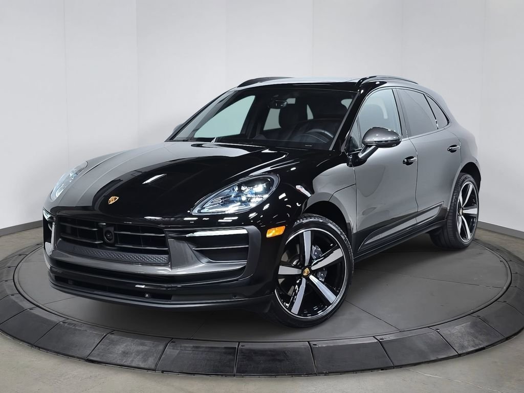 2025 Porsche Macan T