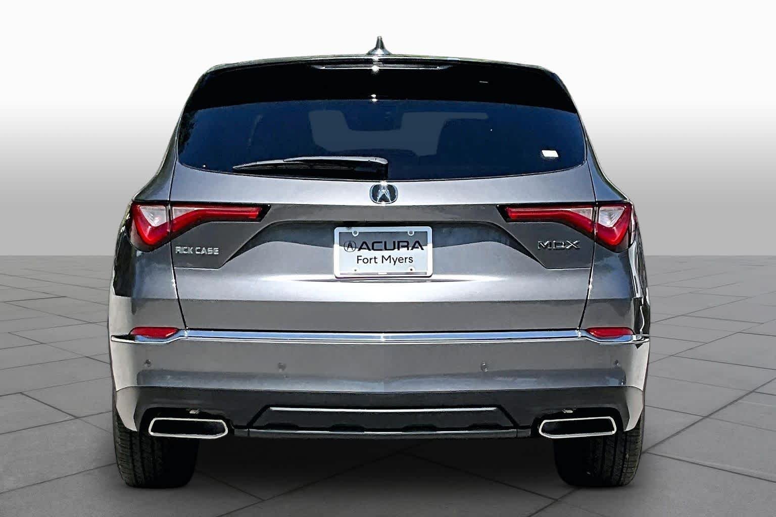 Used 2024 Liquid Carbon Metallic Acura w/Technology Package image 5