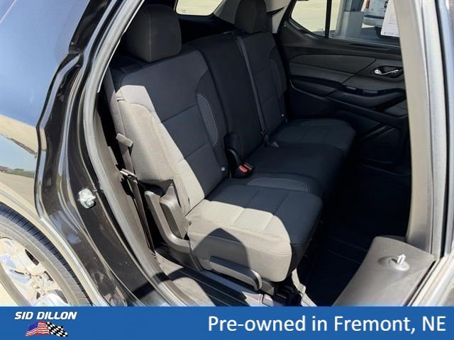 Used 2020 Mosaic Black Metallic Chevrolet LT Cloth image 9