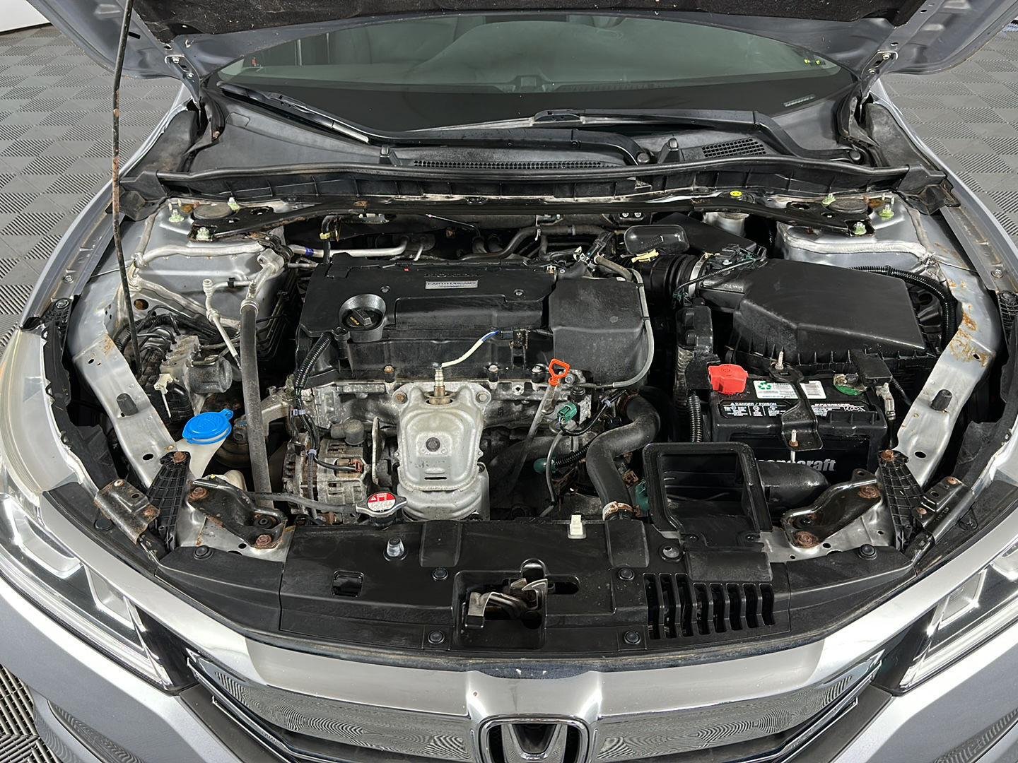 Used 2017 Lunar Silver Metallic Honda EX image 2