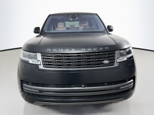 Certified Used 2023 Black Land Rover SE image 2