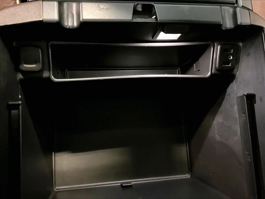 Used 2016 Black Chevrolet High Country image 27