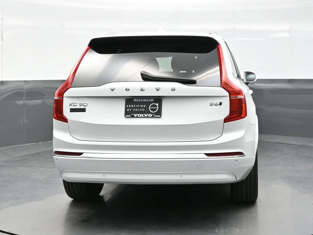 Certified Used 2023 Crystal White Volvo Plus image 6