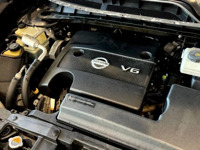 Used 2017 Blue Nissan Platinum image 43