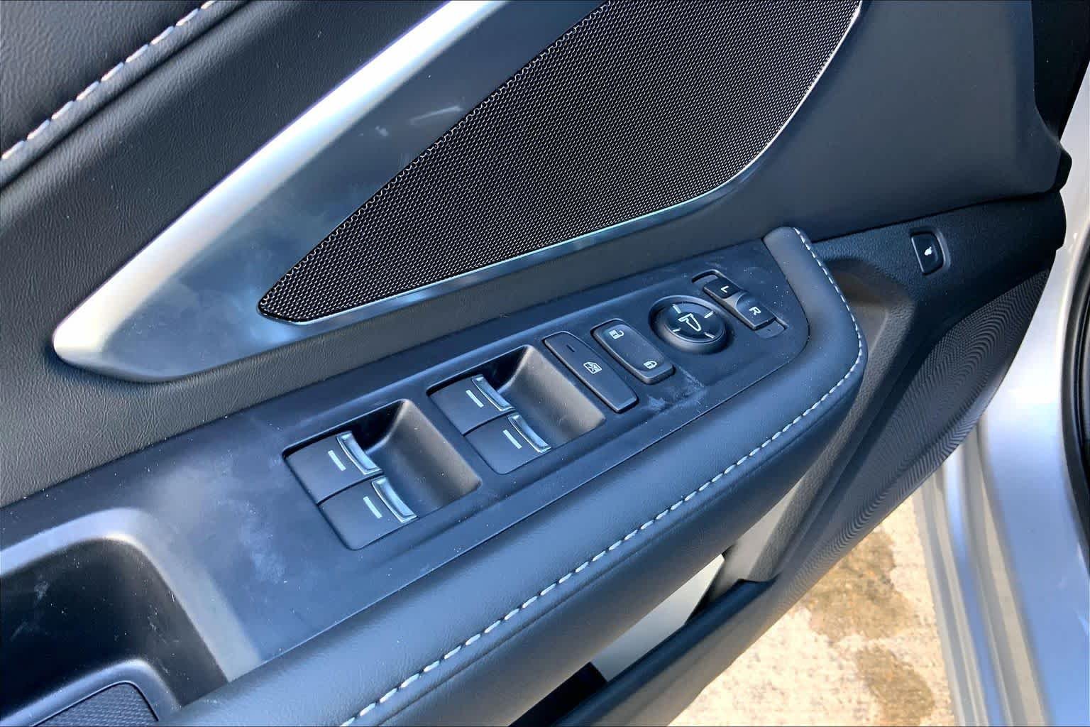 New 2026 Solar Silver Metallic Acura  image 18