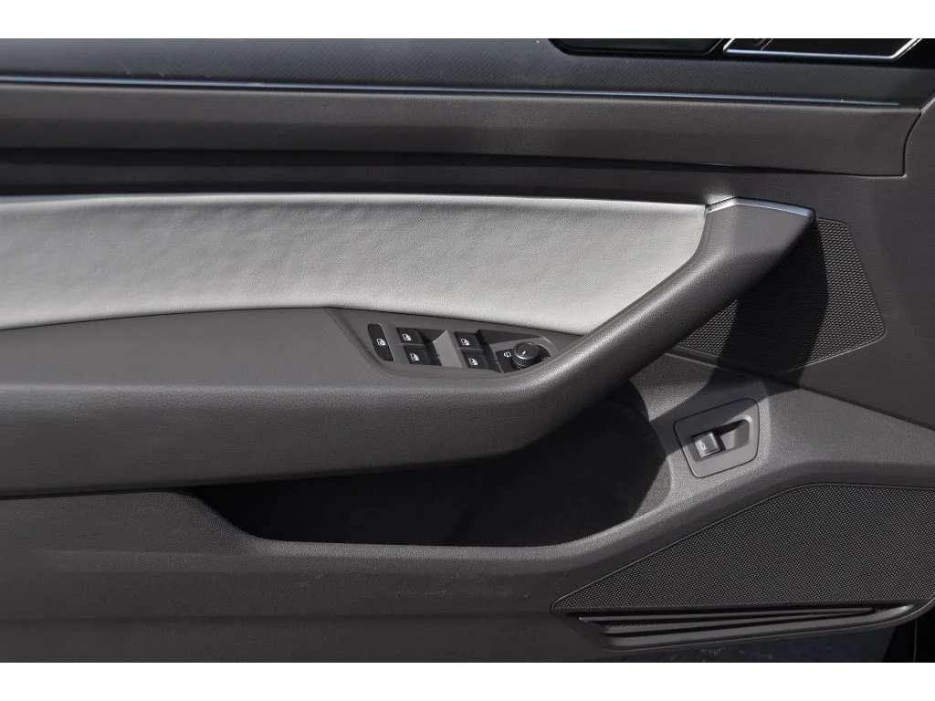 Used 2020 Deep Black Pearl Volkswagen SEL Premium R-Line image 24