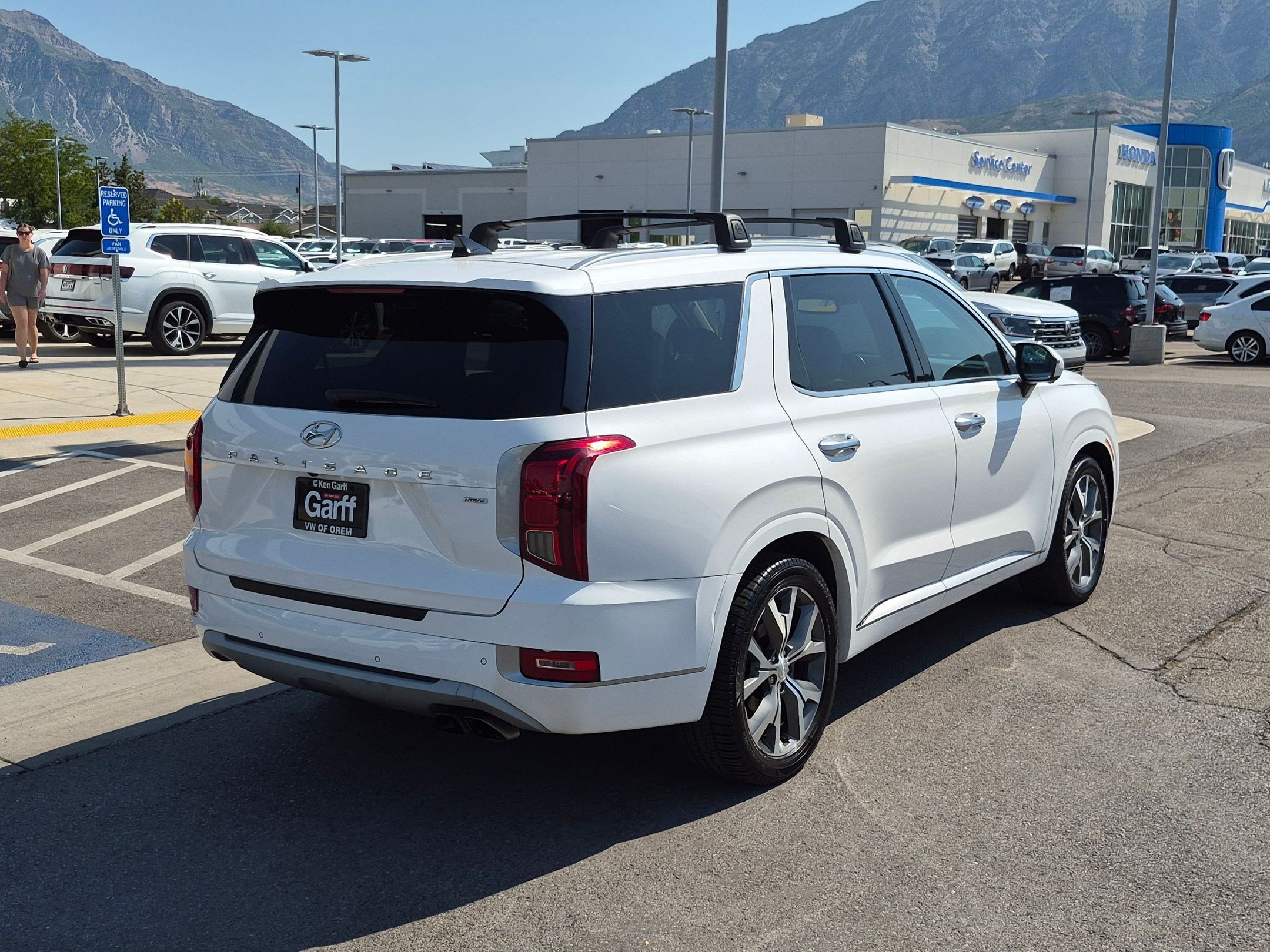 Used 2022 Hyper White Hyundai Limited image 3