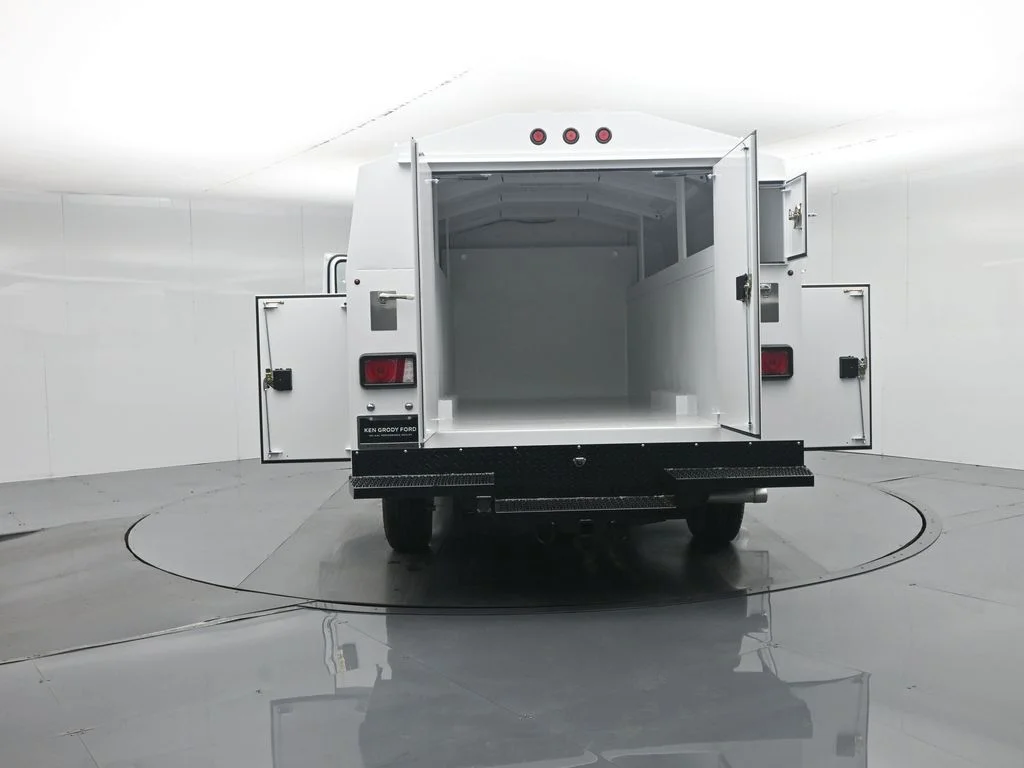 New 2026 White Ford Base image 33