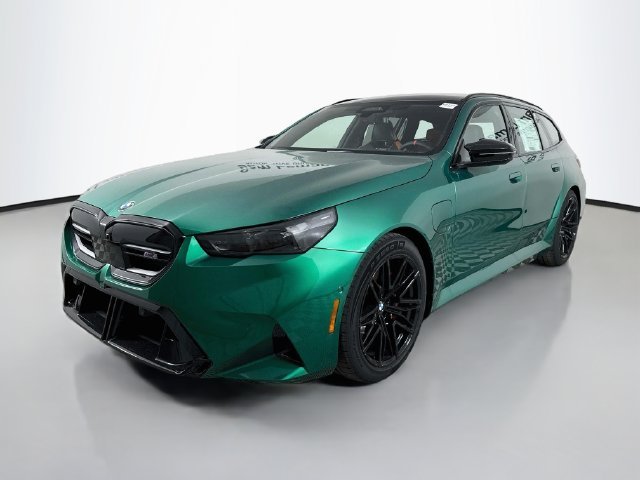 New 2027 Green Metallic BMW Base image 3