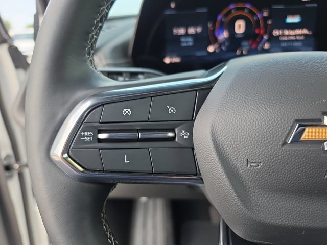 Used 2024 Summit White Chevrolet LT image 22