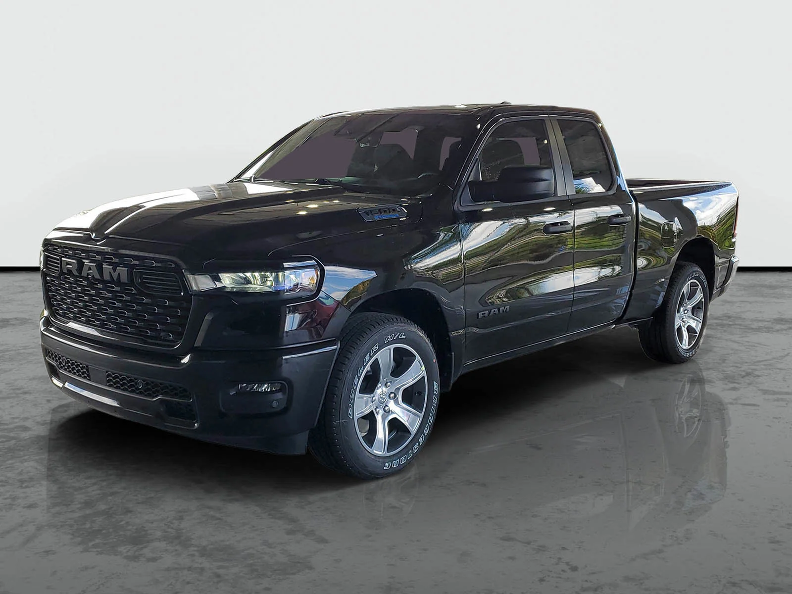 New 2026 Diamond Black Crystal Pearl-Coat Exterior Paint RAM Express image 4