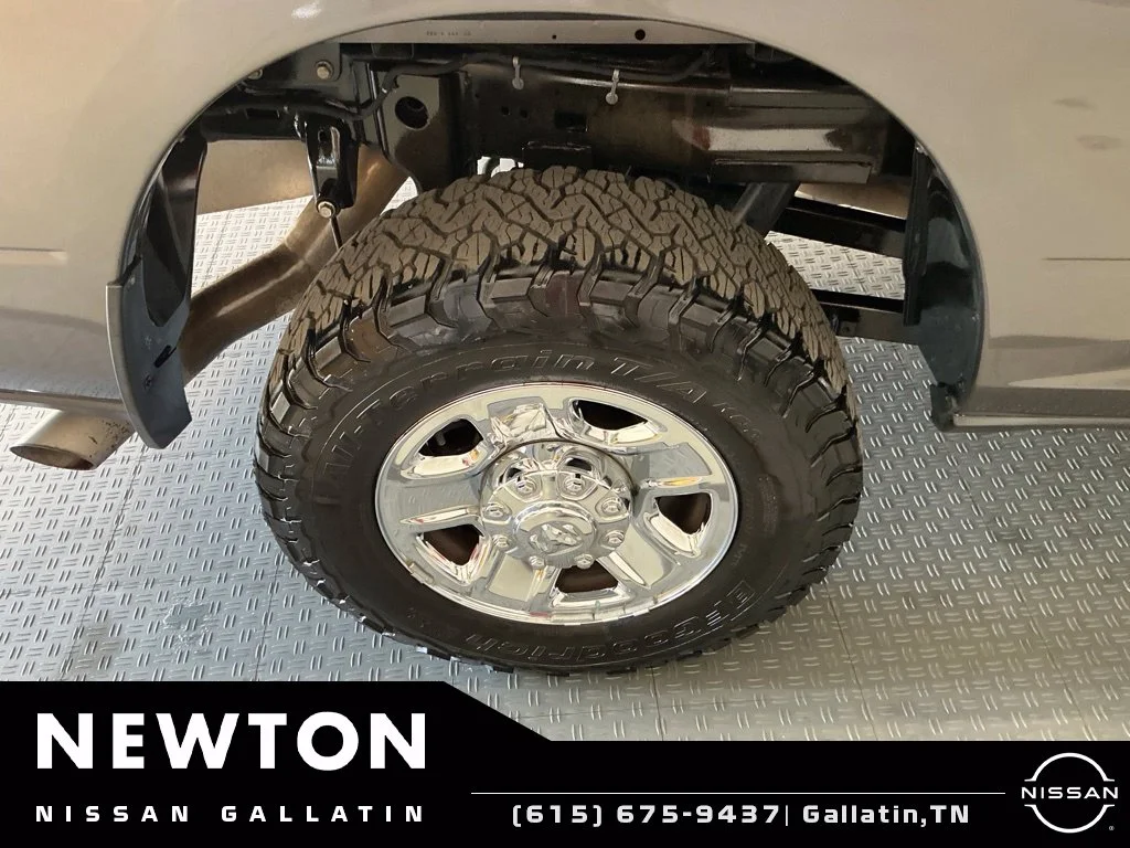 Used 2020 Crystal Metallic Ram Tradesman image 45