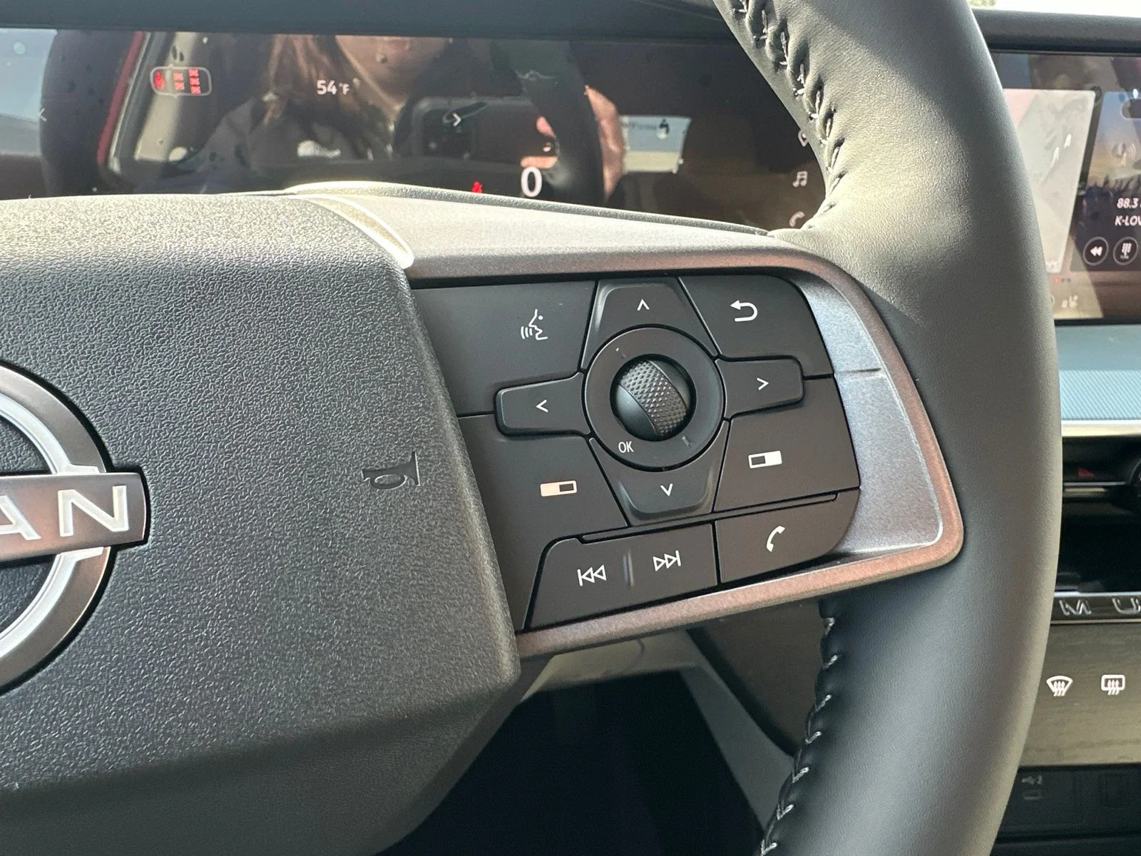 New 2027 Scarlet Ember Tintcoat Nissan Platinum image 51