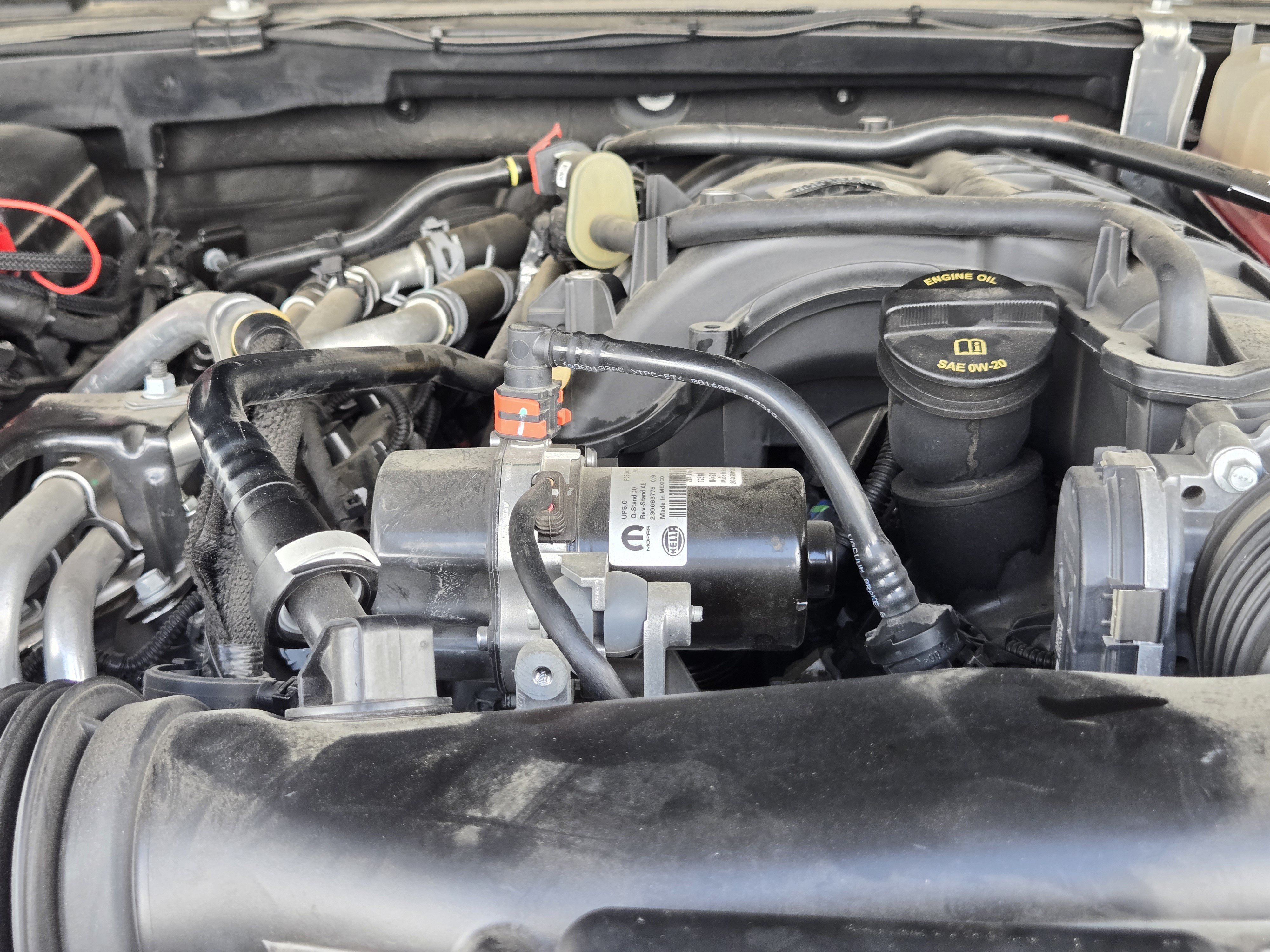 Used 2023 Sting-Gray Clearcoat Jeep Sport S image 29