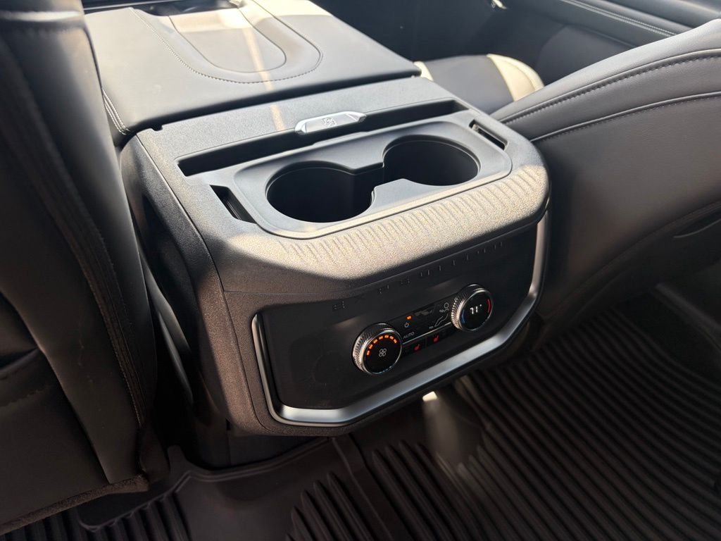 New 2027 Agate Black Metallic Ford MAX Platinum image 19