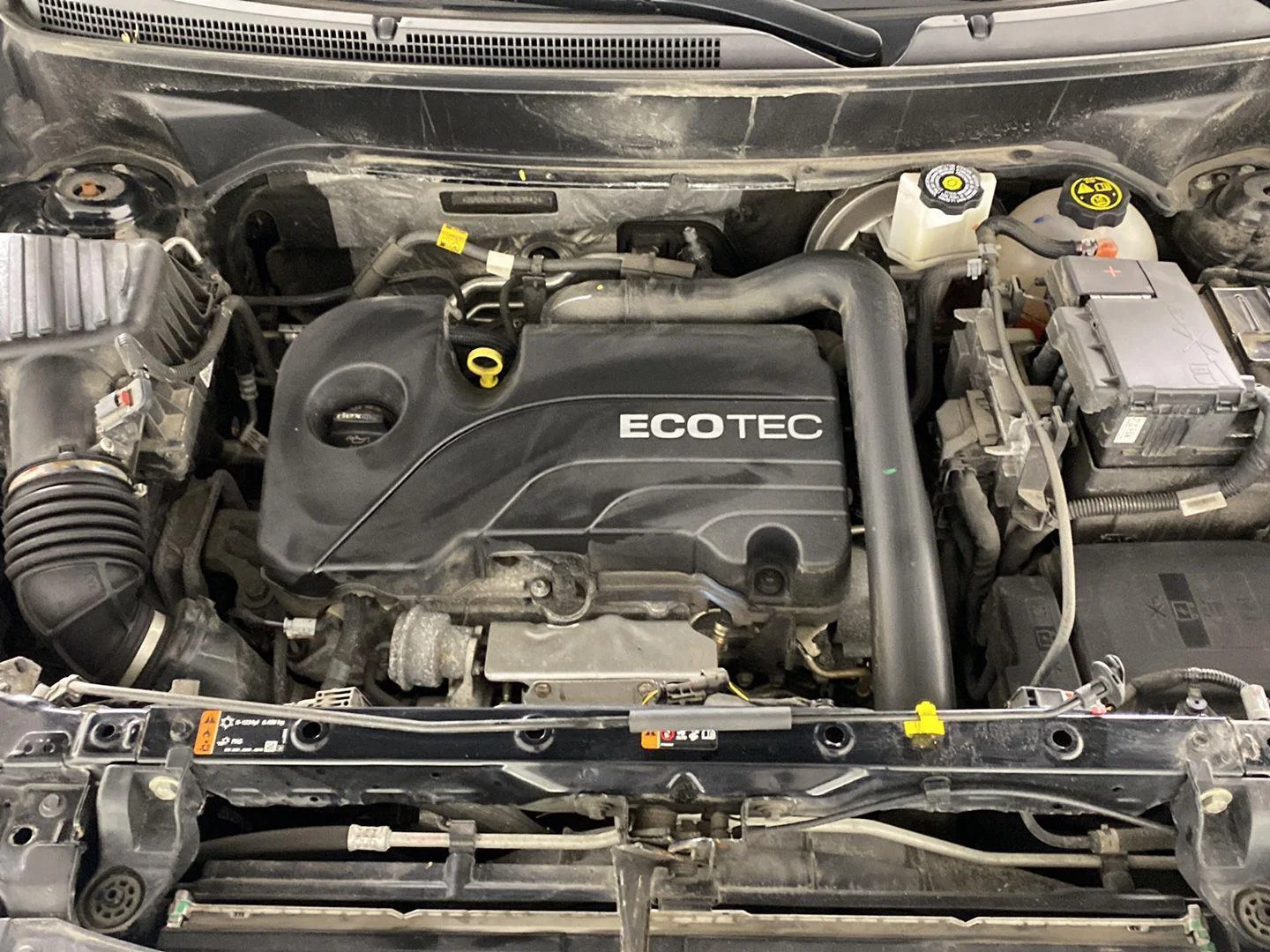 Used 2022 Mosaic Black Metallic Chevrolet LT image 19