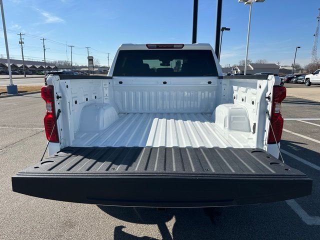 Used 2025 White Chevrolet LT image 17
