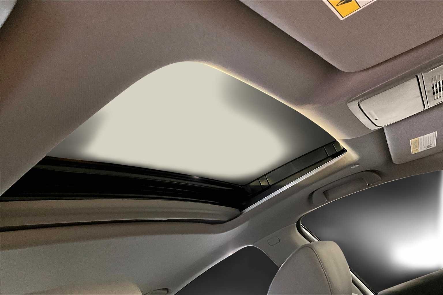 Used 2020 Lunar Silver Metallic Honda EX image 14