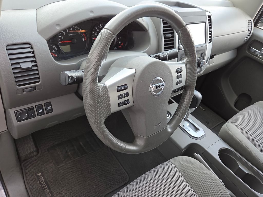 Used 2020 Gray Nissan SV image 19