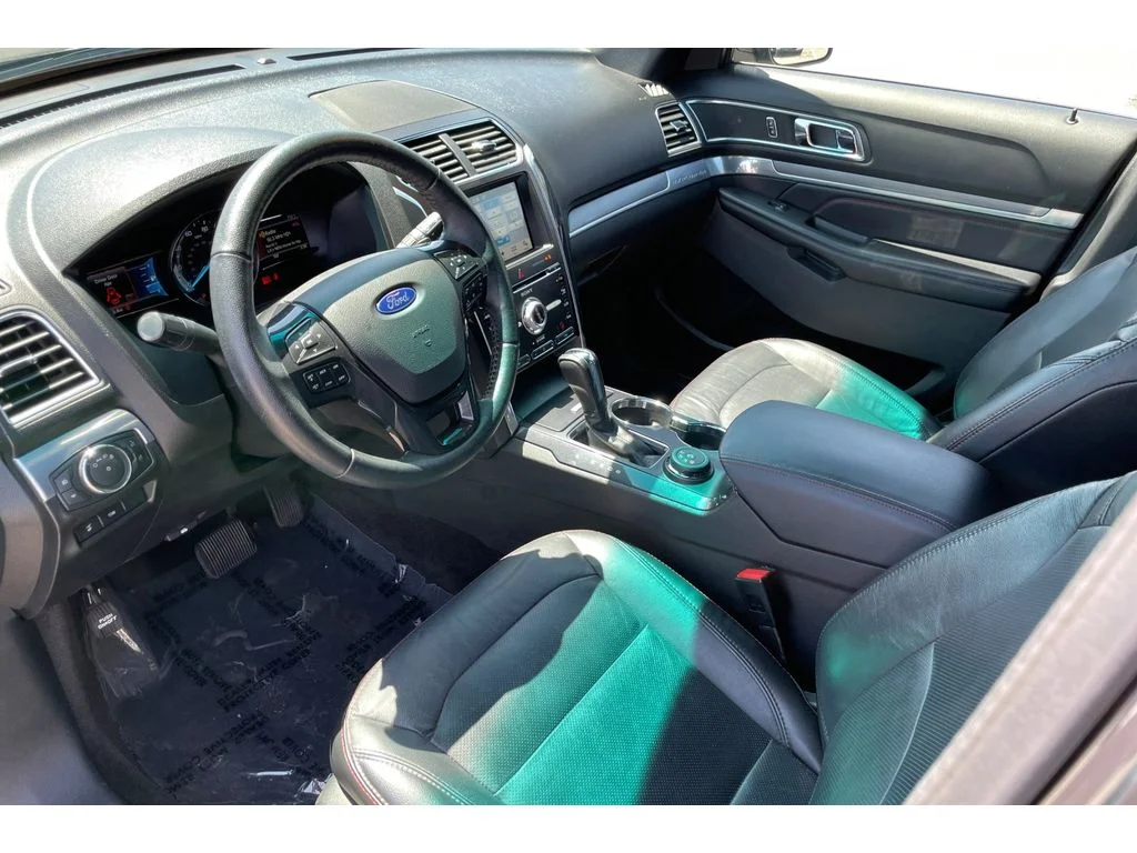Used 2017 Magnetic Metallic Ford Sport image 9