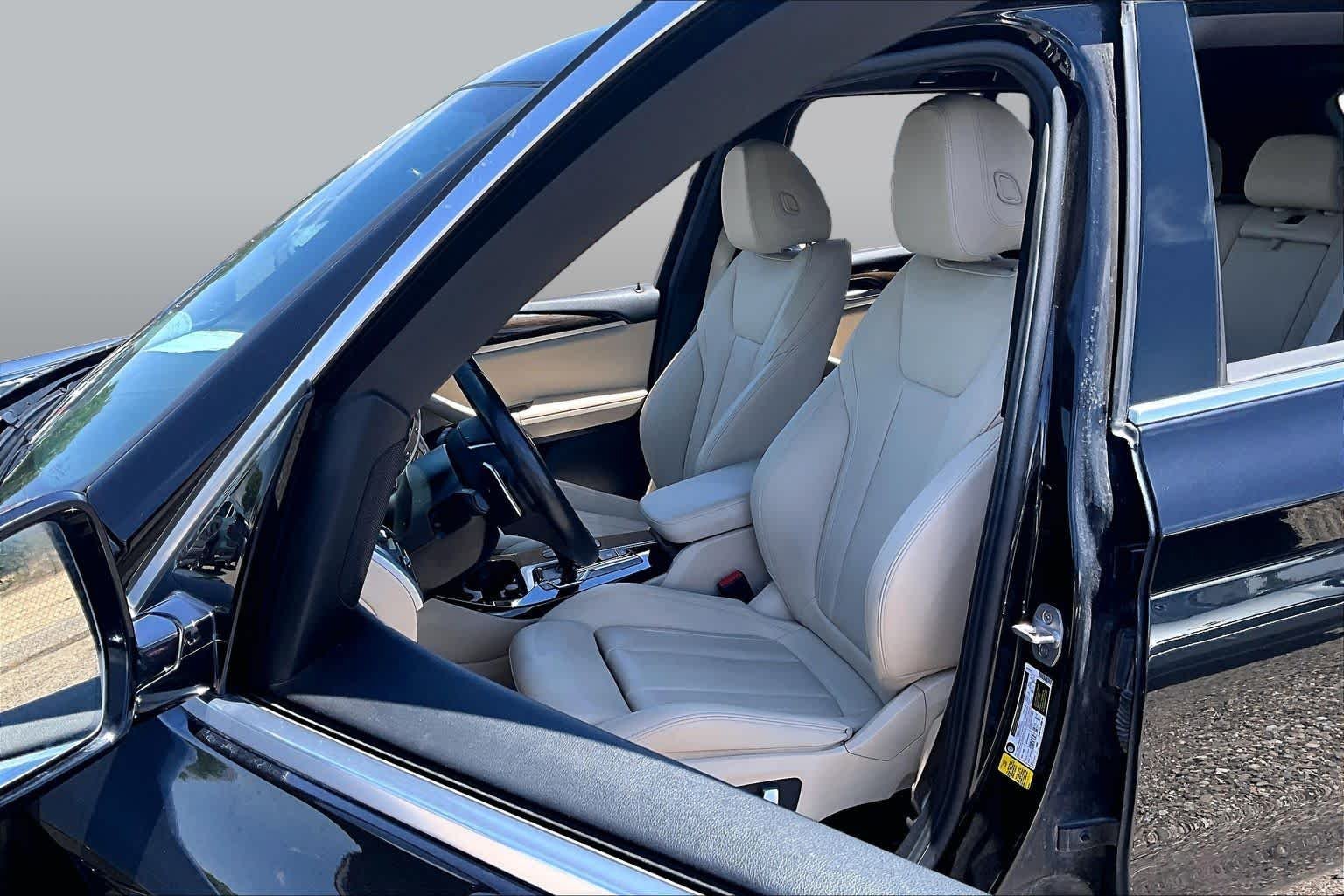 Certified Used 2019 Black Sapphire Metallic BMW sDrive30i image 6