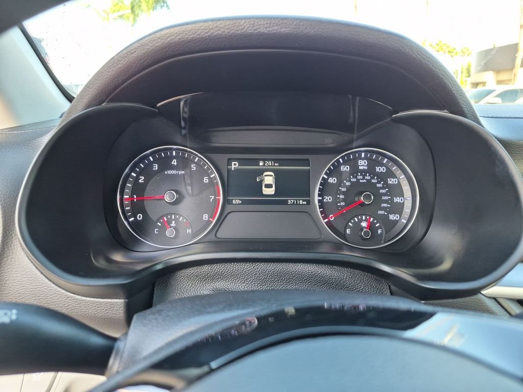 2023 Kia Forte LXS - Photo 20