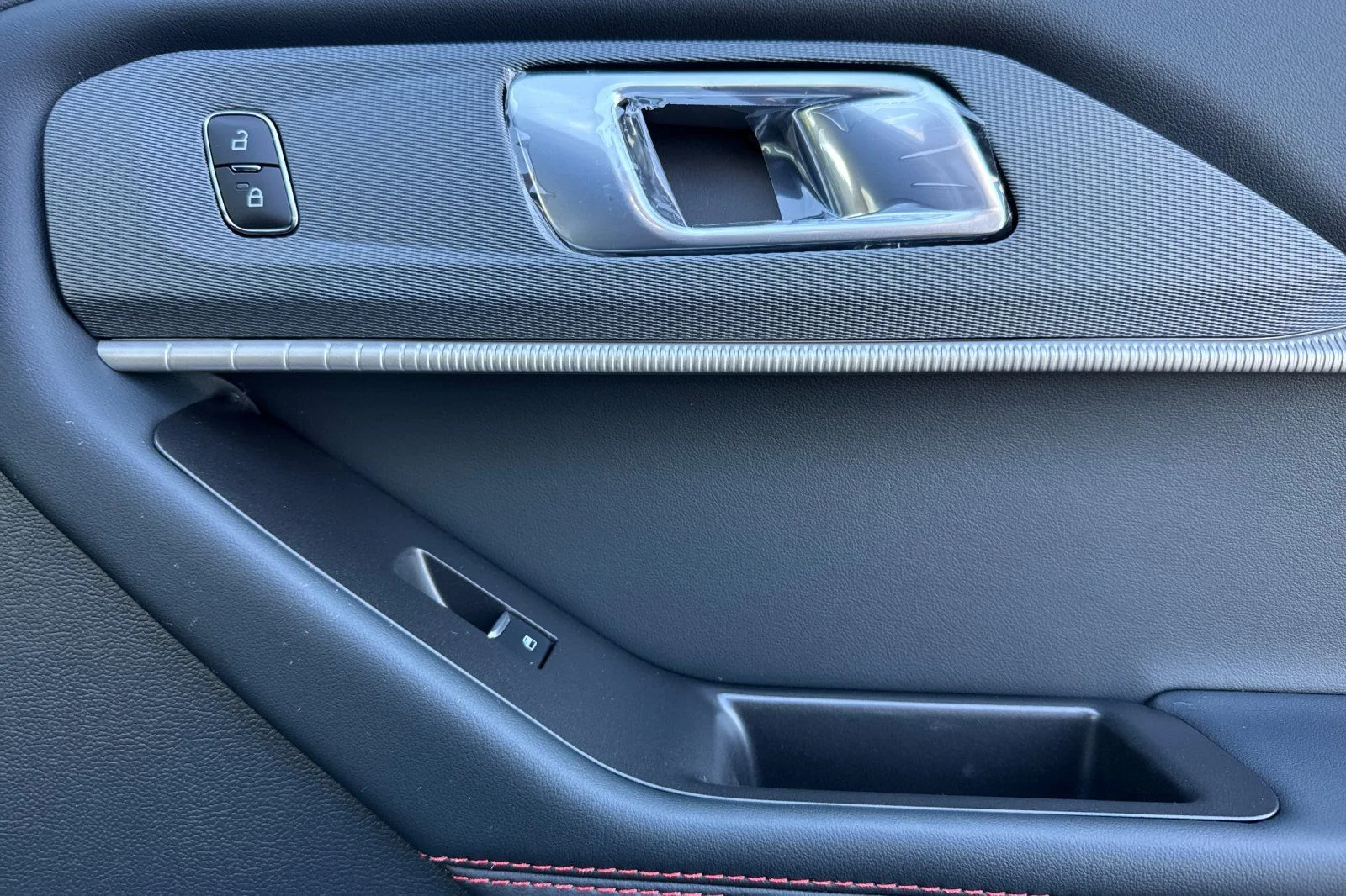 New 2026 Carbonized Gray Metallic Ford ST-Line image 21