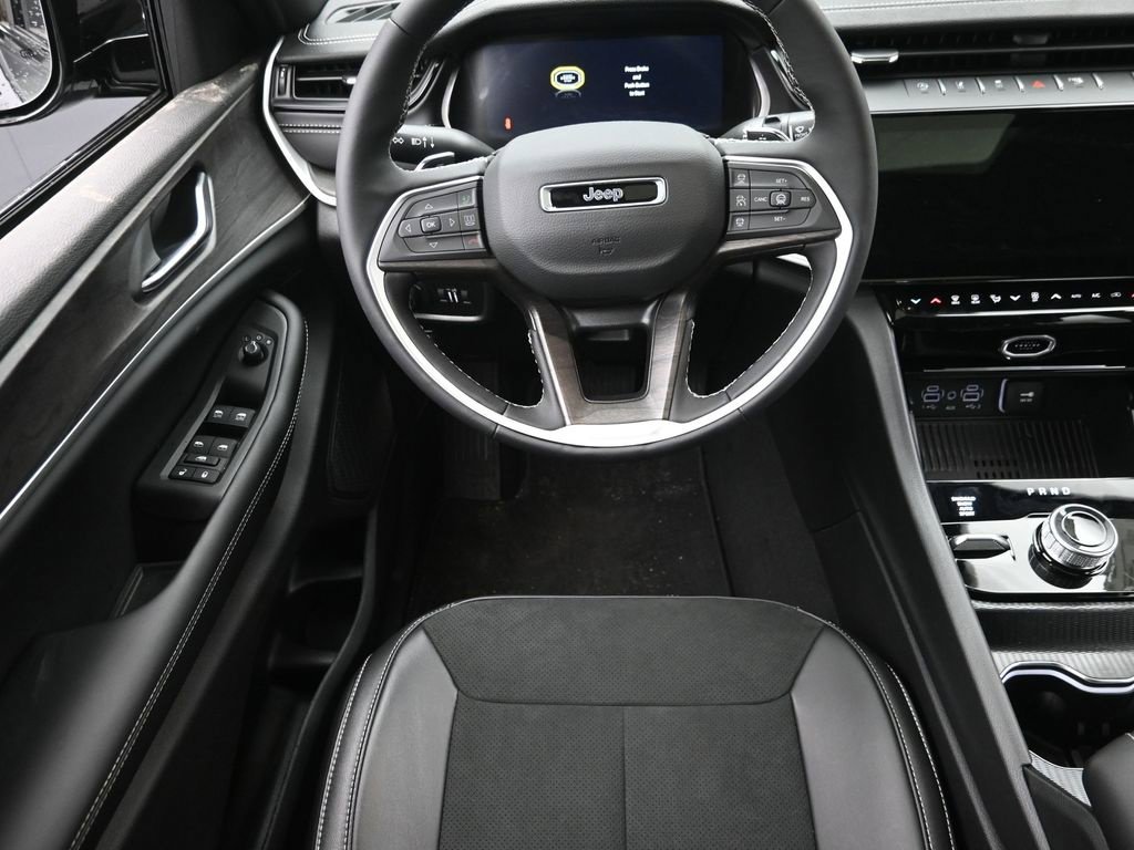 2026 Jeep Grand Cherokee Laredo - Photo 14