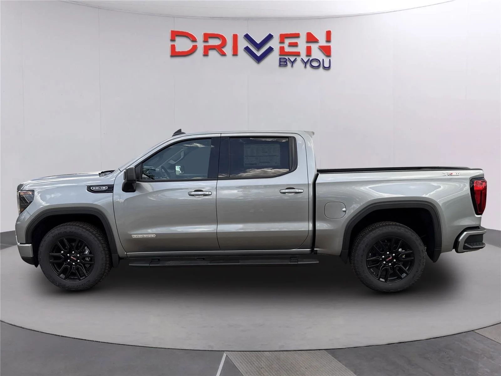 New 2026 Sterling Metallic GMC Elevation image 7