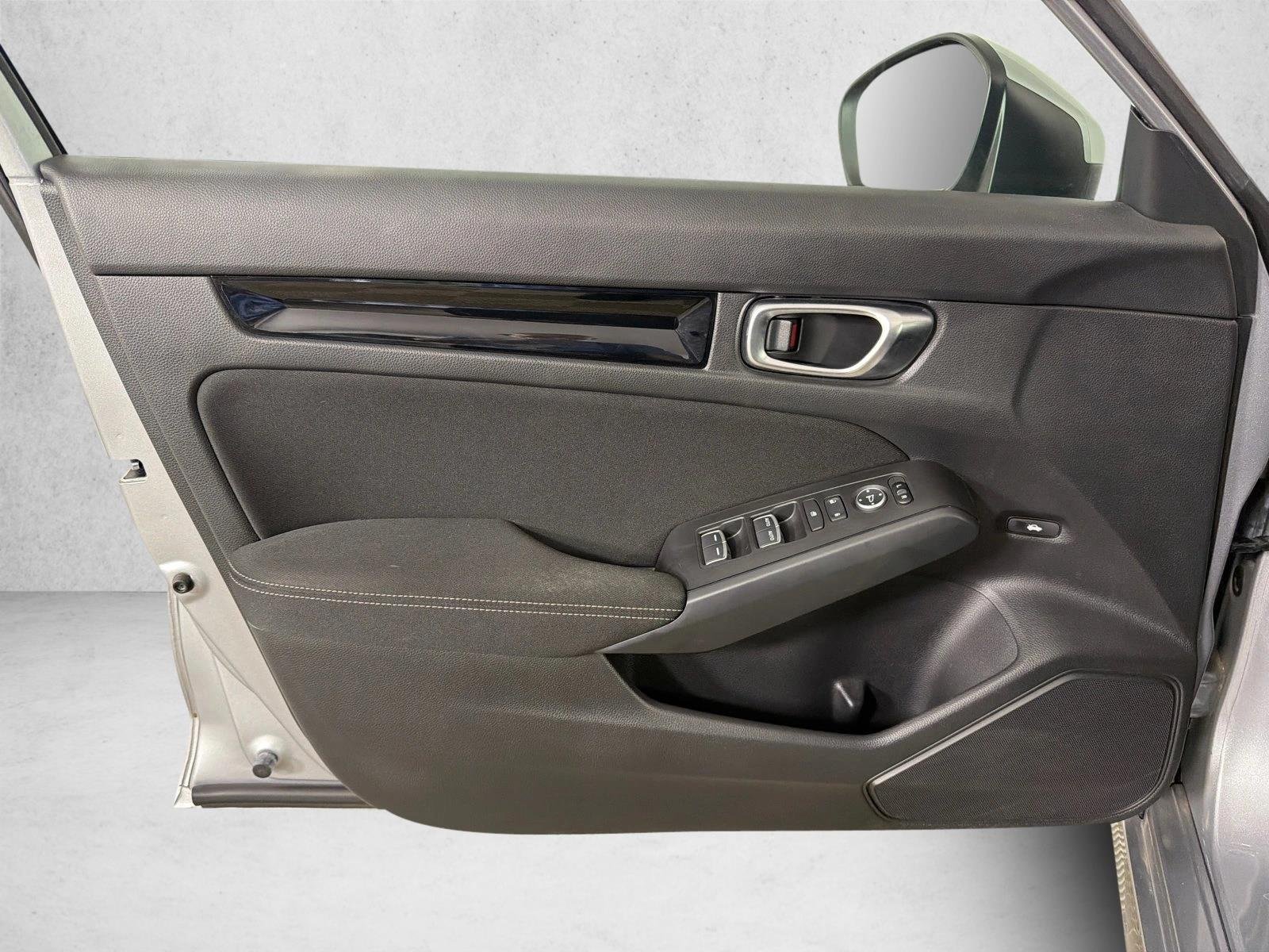 Used 2022 Silver Honda EX image 11