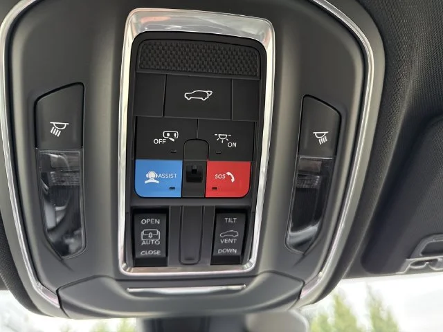 New 2026 Gray Jeep Altitude image 26