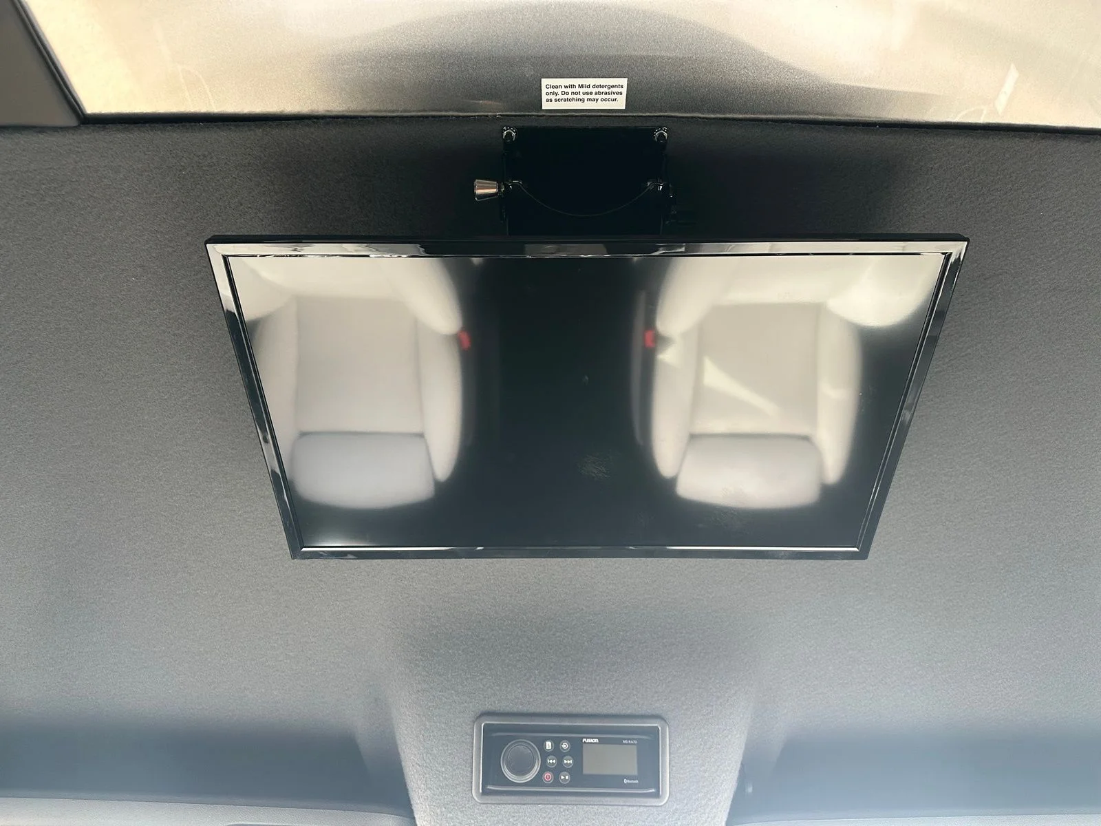 Used 2022  Mercedes-Benz 24GL 4X4 image 36