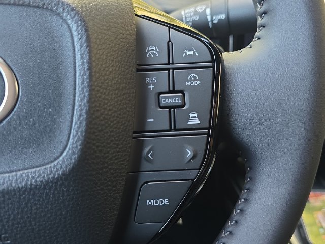 New 2026 Wind Chill Pearl Toyota SE image 18